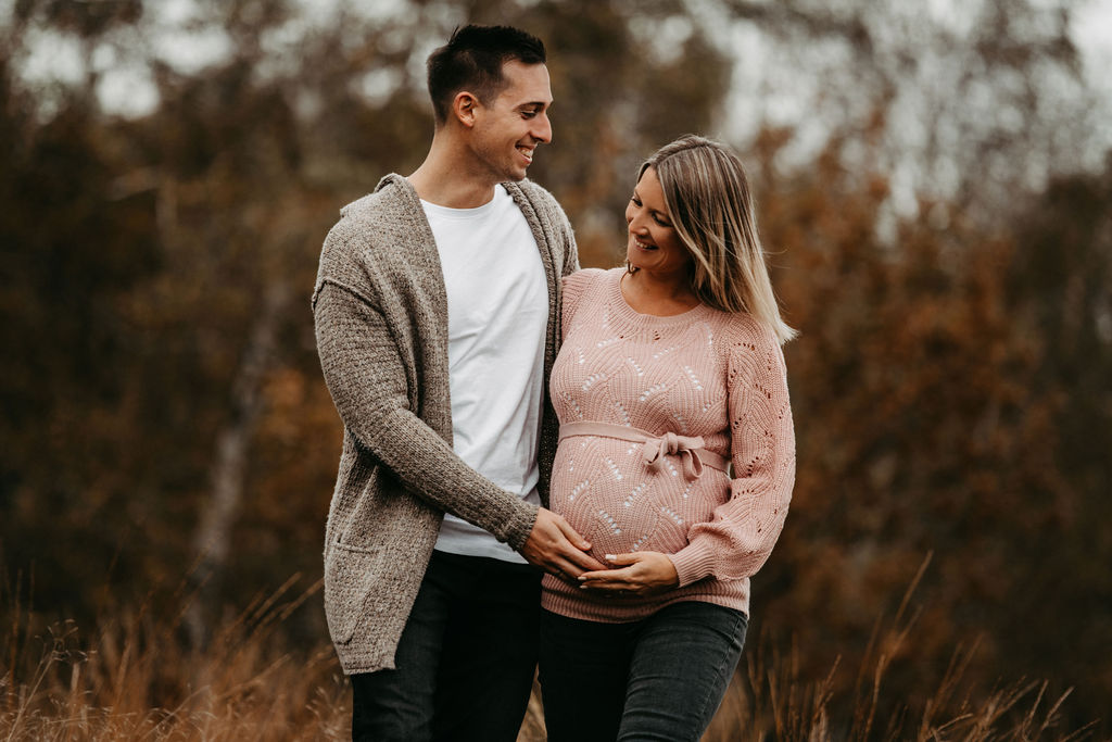 audele-fotografie-babybauch-herbstlich (7)