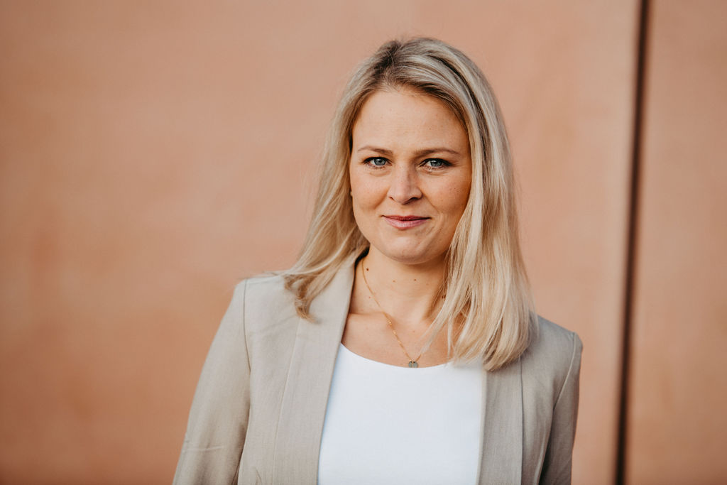 audele-fotografie-business-frau-draussen (5)