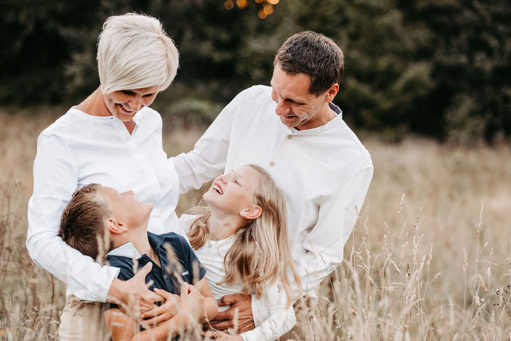 audele-fotografie-familie-herbstwiese (16)