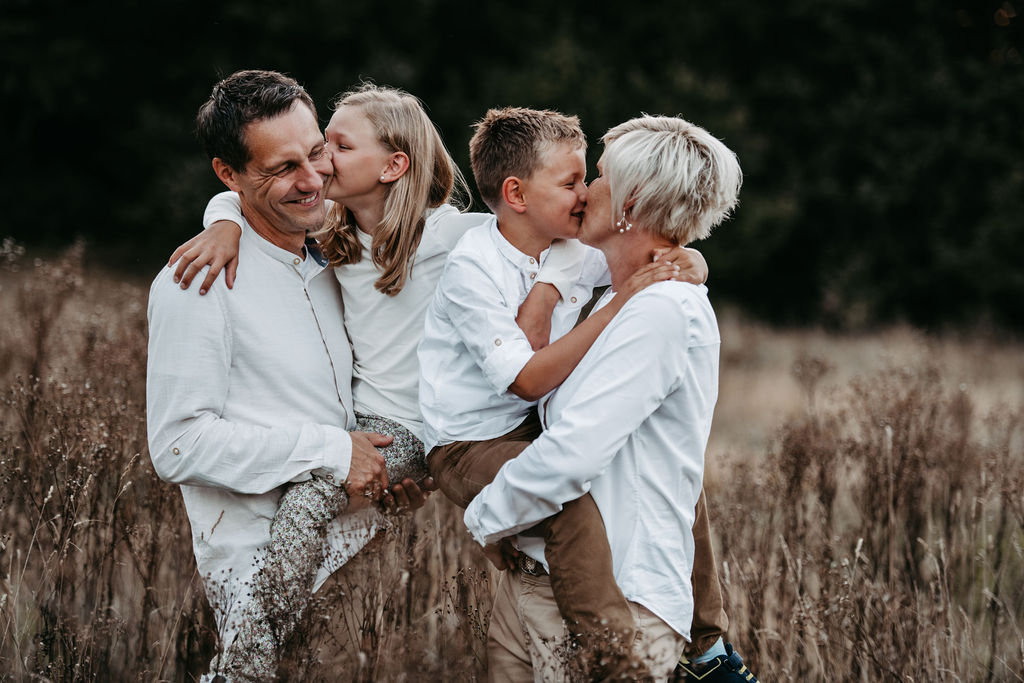 audele-fotografie-familie-herbstwiese (23)